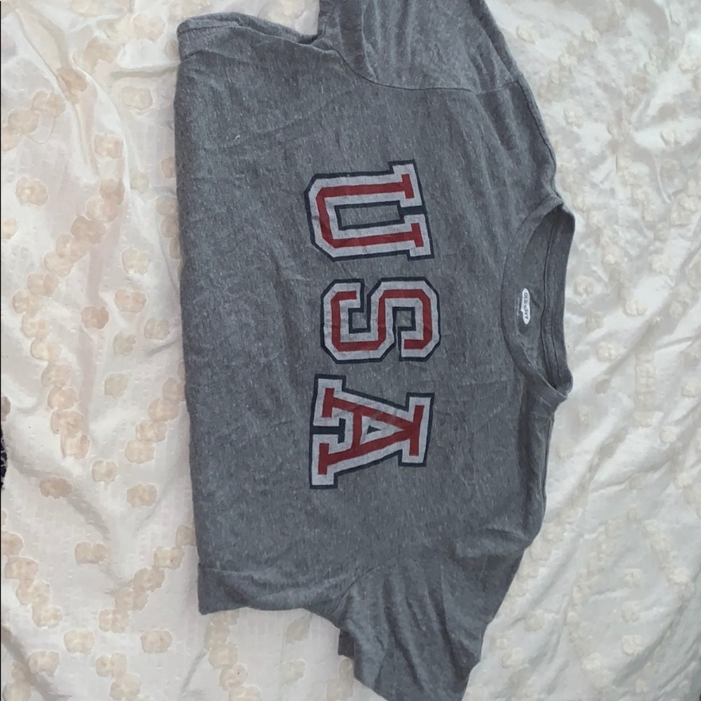Old navy T-shirt